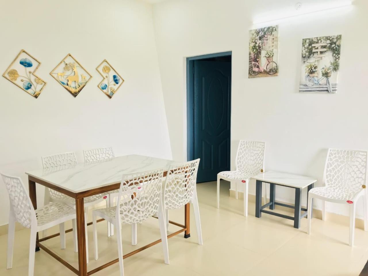 The Lobo'S Inn Pīrmed Εξωτερικό φωτογραφία